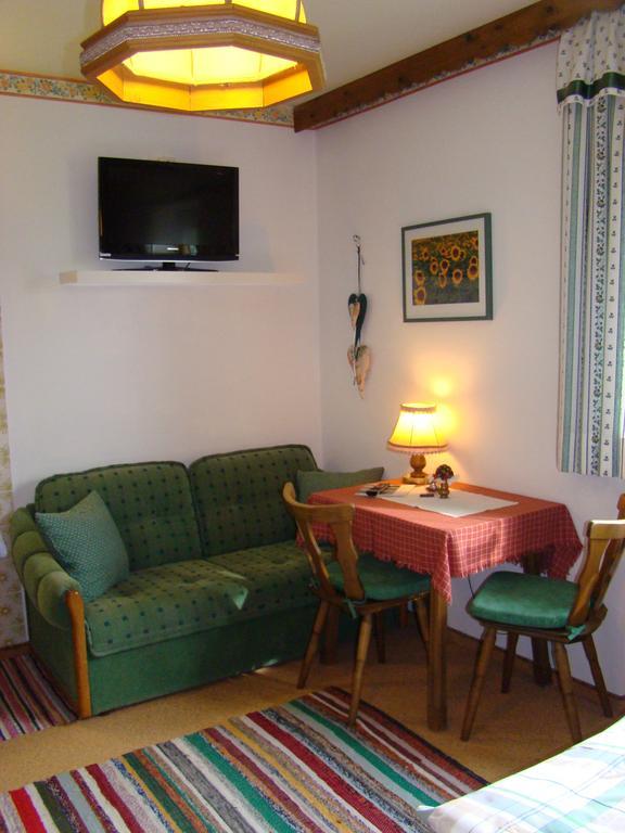 Landhaus Teufl Bed & Breakfast Faistenau Phòng bức ảnh