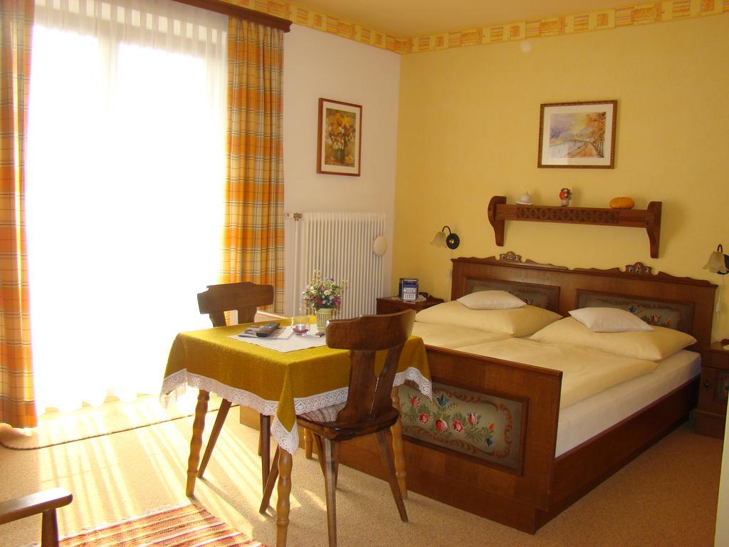 Landhaus Teufl Bed & Breakfast Faistenau Phòng bức ảnh